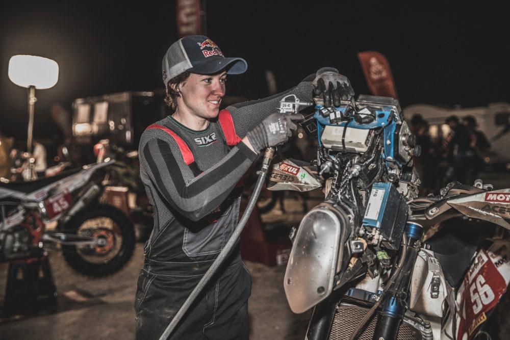 Anastasiya Nifontova:As Tough As She Sounds www.womenadvriders.com