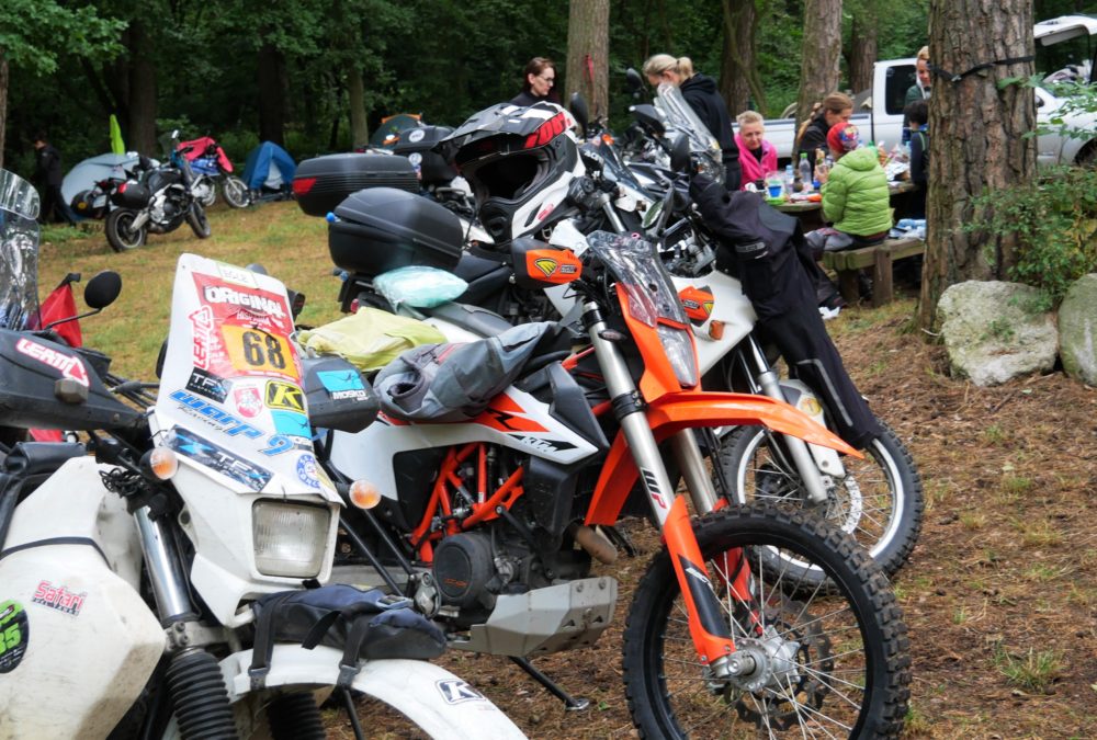 Women's Off-Road Camput: She-Devils in the Dirt